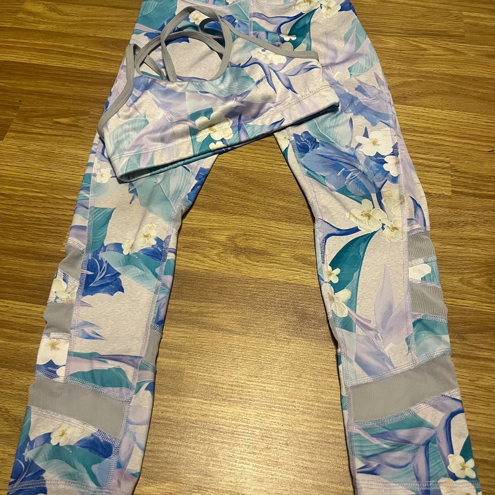 Old Navy Girl Size 8 Floral Active set